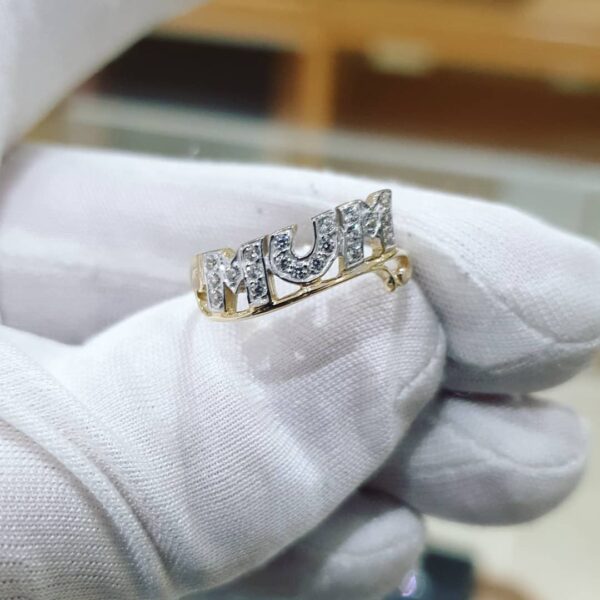 9ct Yellow Gold Cz Fancy Mum Ring
